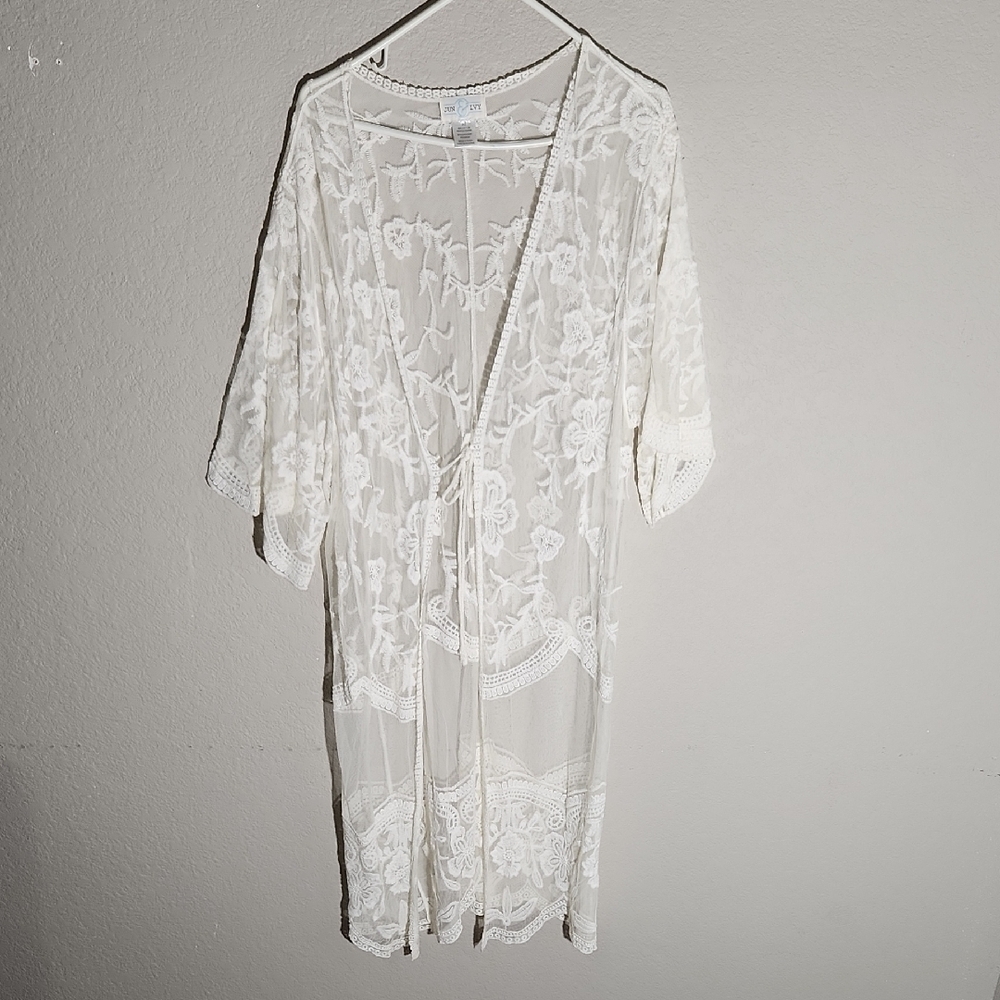 Jun & Ivy Lace Cardigan Medium Sheer White Lace coverup Kimono